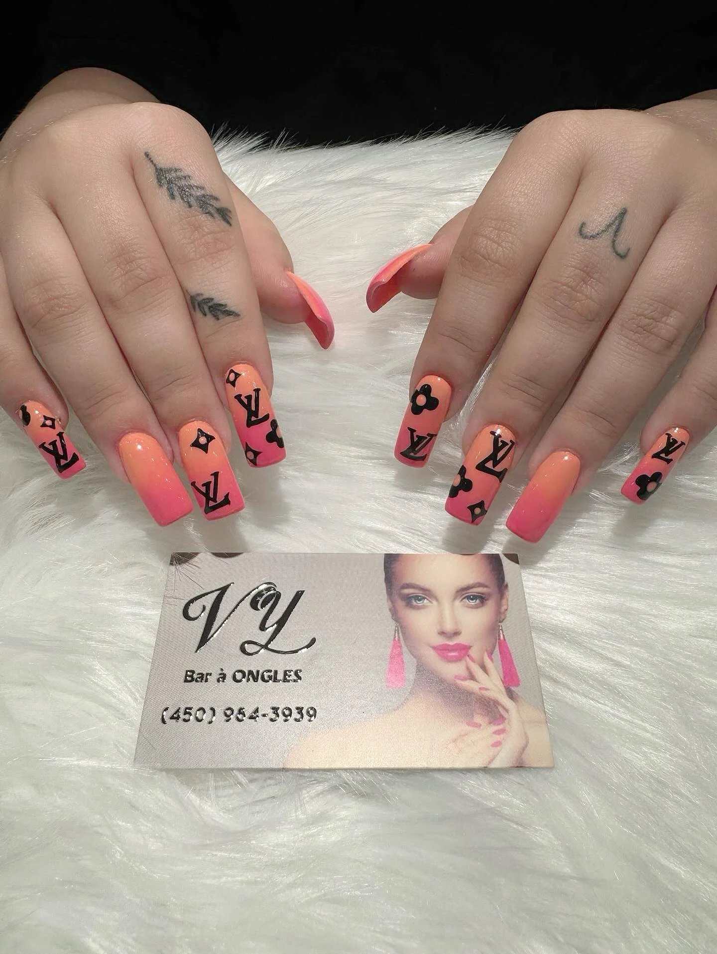 Effet chromé sur ongles carrés